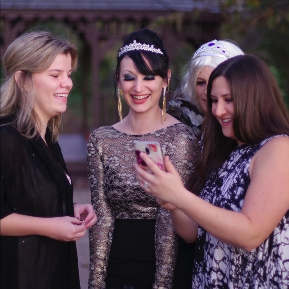 Meet your Posher, Chelsea - Picture 2 of 9